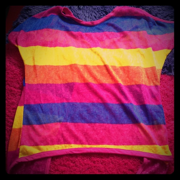 Adorable top from Cadie's Closet - Picture 1 of 2