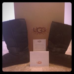 💕AUTHENTIC BLACK UGG BOOTS💕