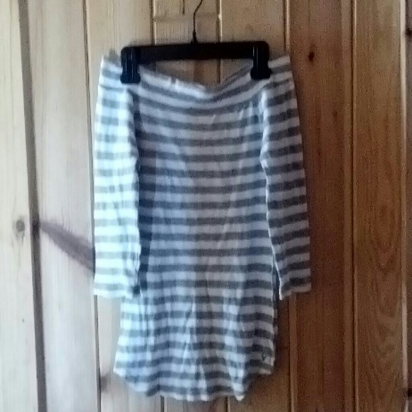 Grey Stripped American Eagle off the shoulder top - Picture 1 of 2