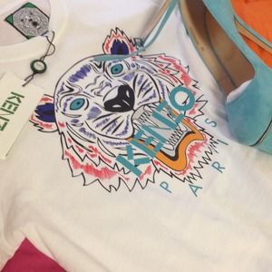 SOLD!!!!Authentic Kenzo Tshirt Small Brand New