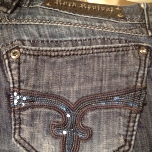 Rock revivals 28's nwt