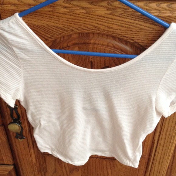 Brandy melville baby pink with light stripes crop