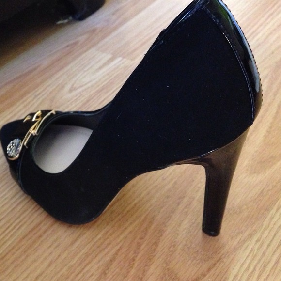 Vince Camuto Heels - Picture 4 of 4