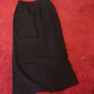 black maxi skirt