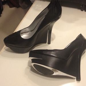 🐾Sold!🐾Black Bebe plat.