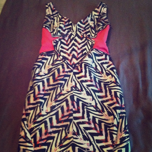 💢SOLD💢 Posen geometric print pink gray dress 10