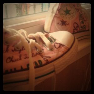 Pink hightop converse only worn a handful of times