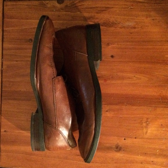 Born dress shoes