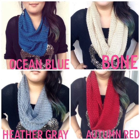 Hand knit Textured infinite/circle scarf - Picture 3 of 4