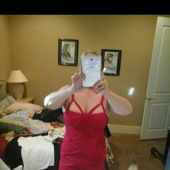 Sexy red dress! Perfect for a sexy night out!
