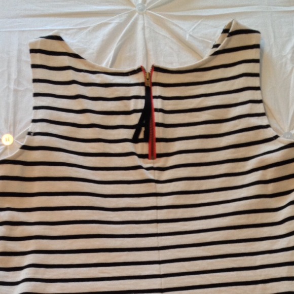 LOFT striped sleeveless top - Picture 3 of 4