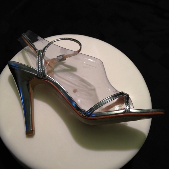 Metallic silver sling backs - Picture 3 of 4