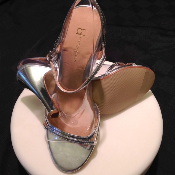 Metallic silver sling backs - Picture 4 of 4
