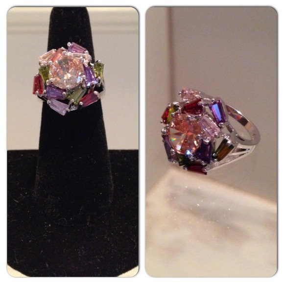 Jewelry - .925 Spring Bouquet Ring