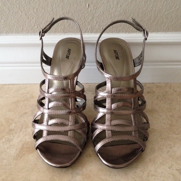 Apt. 9 pewter heels - Picture 3 of 3