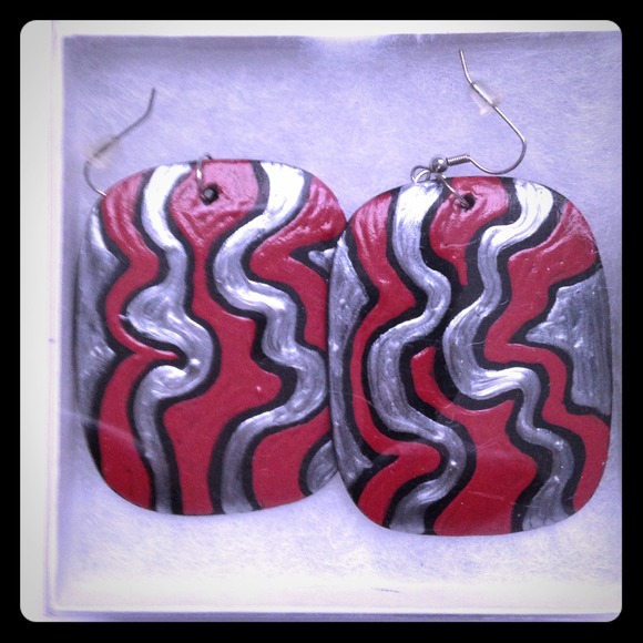 Red & Silver Swerve Earrings