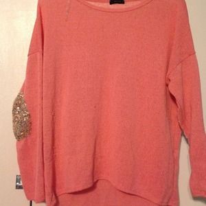 Long sleeve shirt.