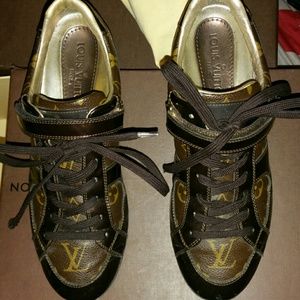 Authentic Louis Vuitton Sneakers