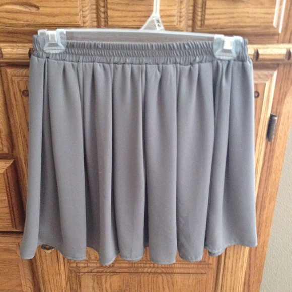 Brandy melville grey chiffon skirt