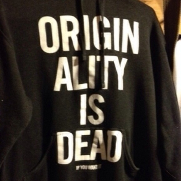 Glamour kills hoodie