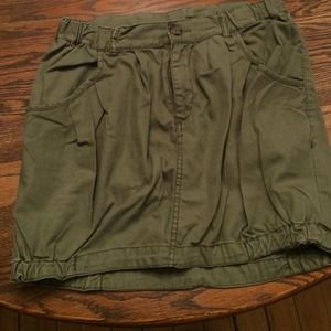 Green cargo skirt
