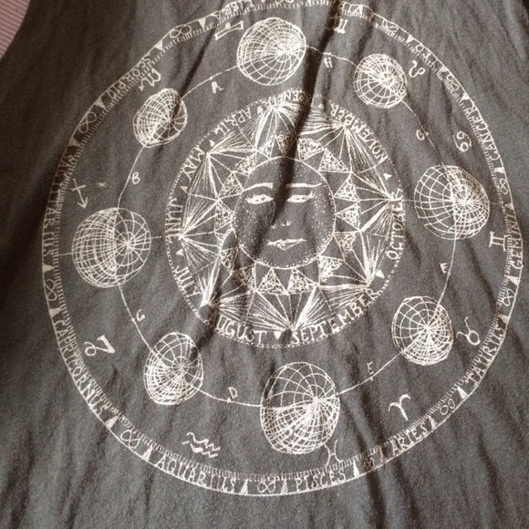 Brandy too with the moon/or sun - Picture 2 of 2