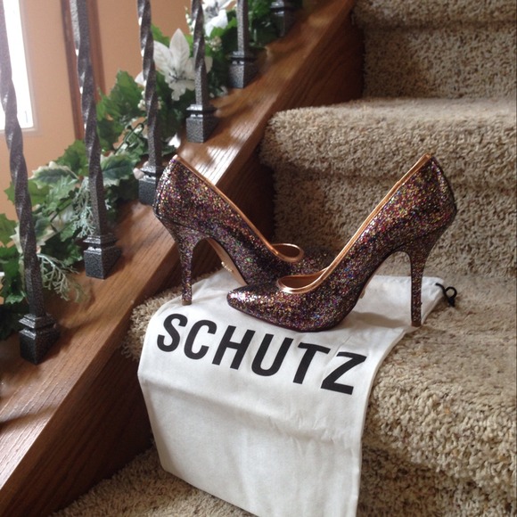 Schultz Shoes - 🎀2X HP🎀New Schultz Glitter Pump