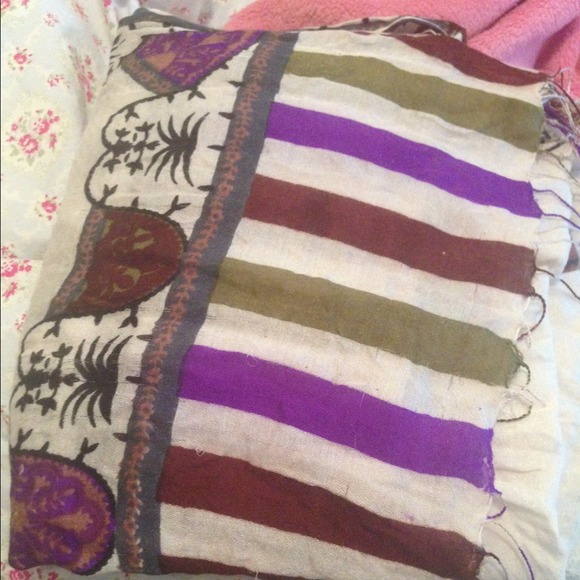 Scarf - Picture 2 of 2