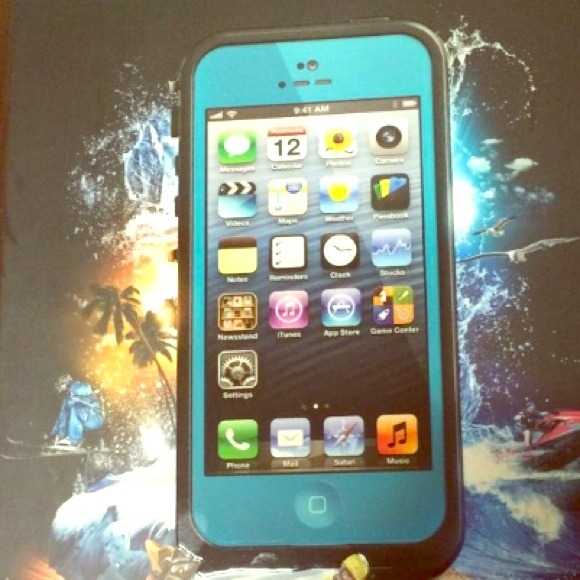 Teal life proof case iPhone 5
