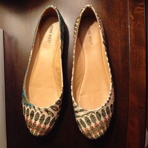 NEW!! Nine West Flats - NWT