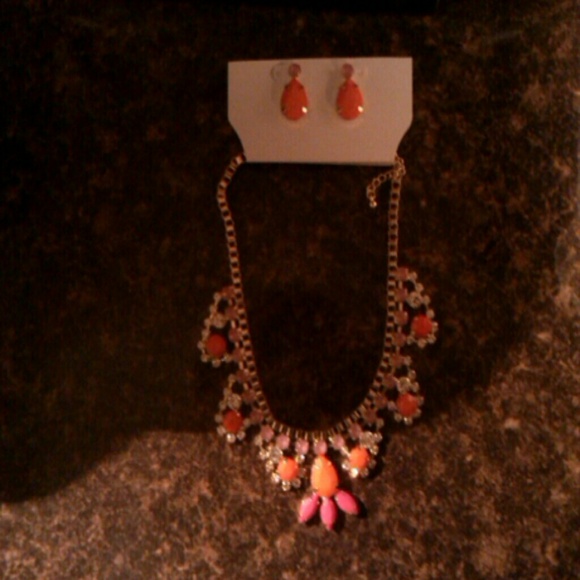 Necklace set