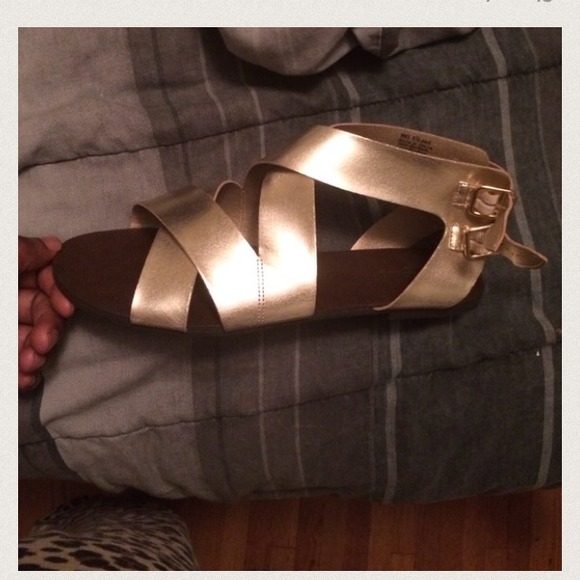 🎁SOLD🎁Gold Candies Sandals