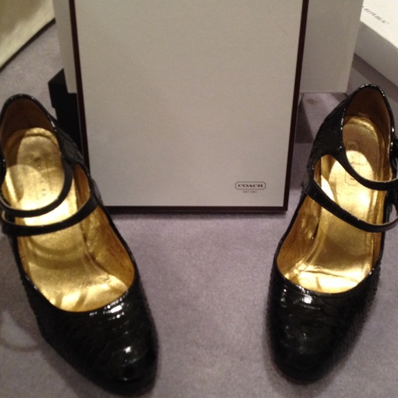 Coach heels - Picture 2 of 3