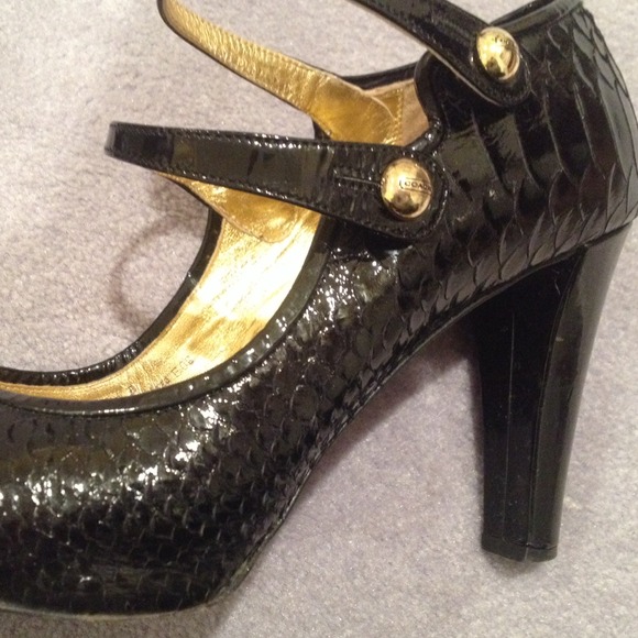Coach heels - Picture 3 of 3