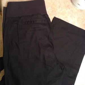 Maternity slacks- black