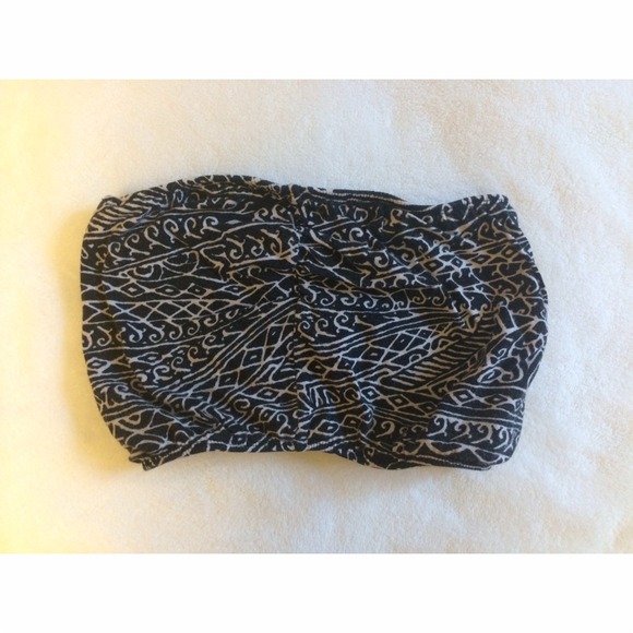 ⛔️SOLD⛔️Brandy Melville Bandeau