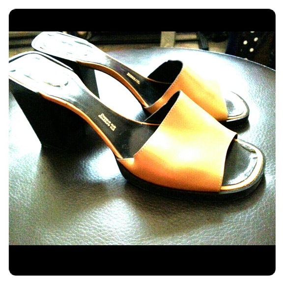 Gold open-toed Robert Clergerie mules