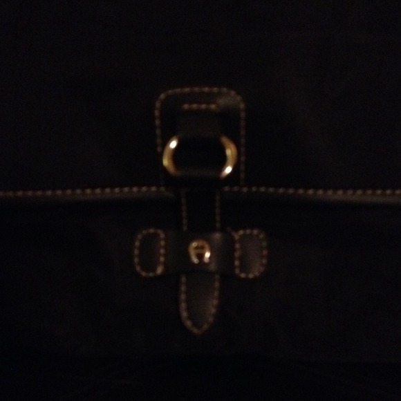 Handbag - Picture 2 of 2