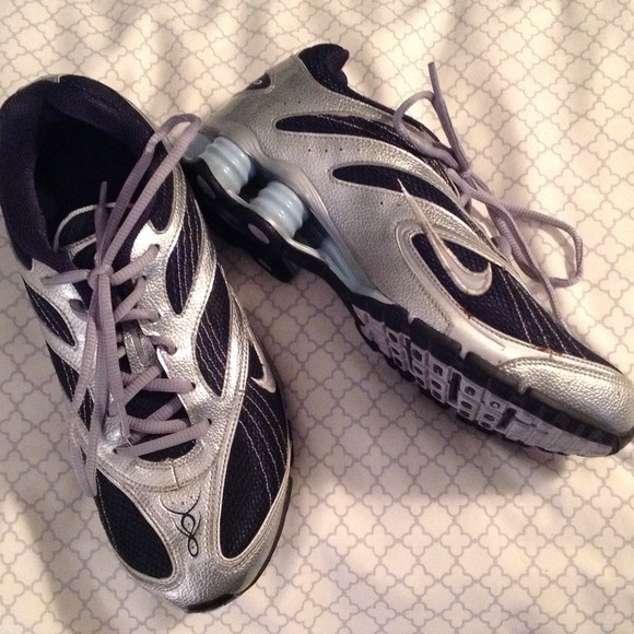 Nike Shox size 8.5 SOLD