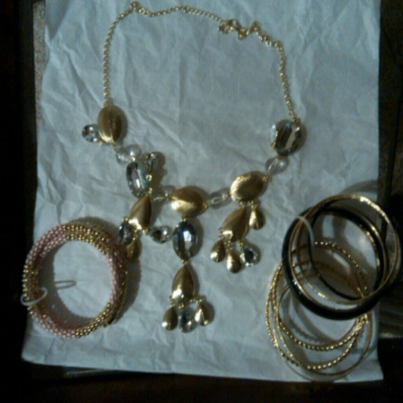 Set jewelry
