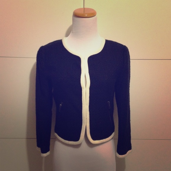 NWT H&M Black Short Jacket Size 4