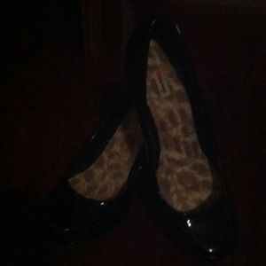 Black dressy shoes
