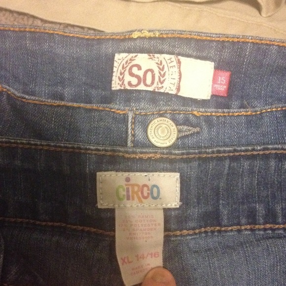 Shorts - Picture 2 of 3