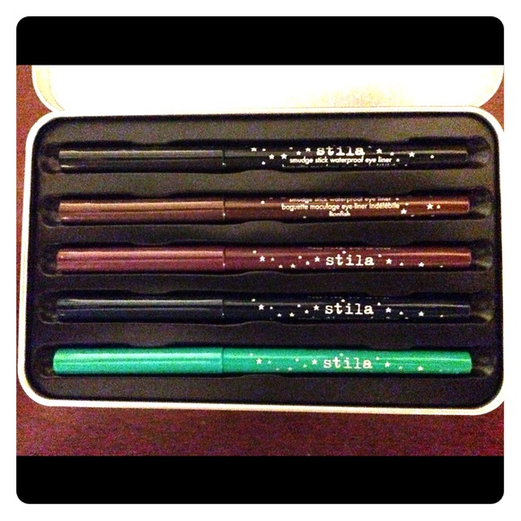 HOLD- Stila Eyeliner Set