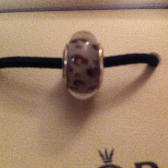 Authentic snow leopard pandora charm - Picture 2 of 3