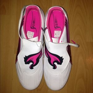 Brand new Puma soccer shoes cleats