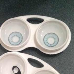 Listing for light blue contacts