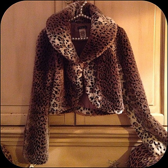 Adorable cropped leopard jacket - Picture 3 of 4