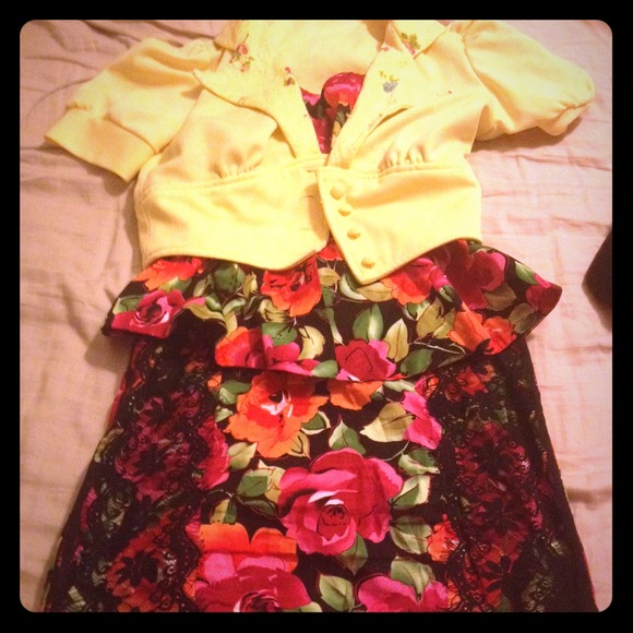 Tight Floral Peplum Dress