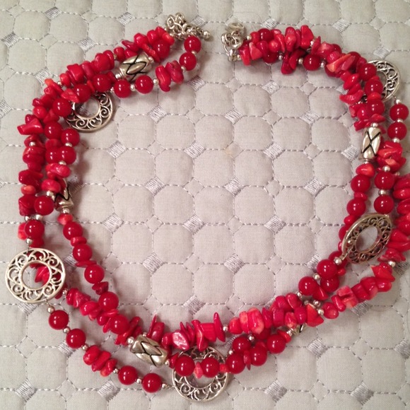Great neckless that can be worn many ways - Picture 1 of 3
